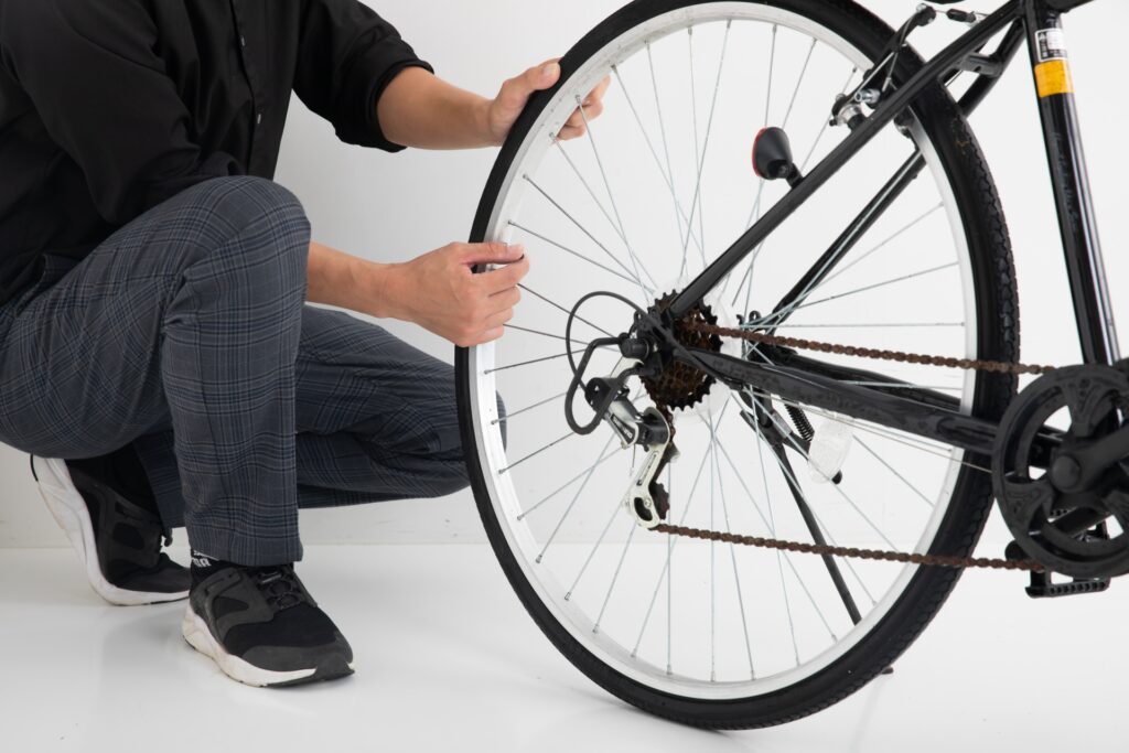 自転車のチェーンが外れた時の対処法と、メンテの仕方を教えます。